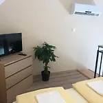 Castellum Apartmanhaz Отель типа 