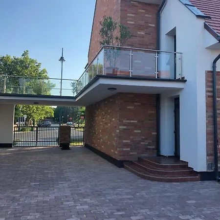 Castellum Apartmanhaz *