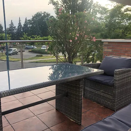 Castellum Apartmanhaz * Gyula