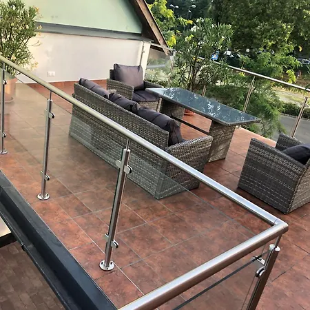 Castellum Apartmanhaz Frühstückspension *