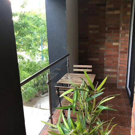 Castellum Apartmanhaz Couette-café 3*