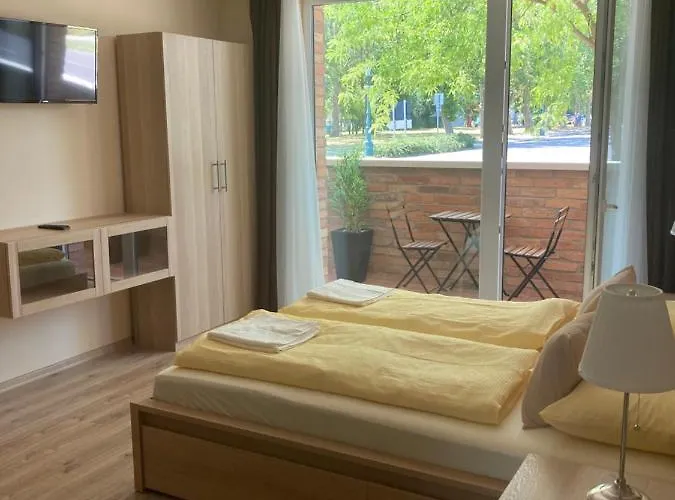 Castellum Apartmanhaz 4* Gyula