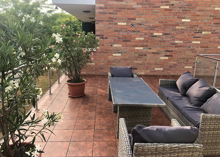 Bed & Breakfast Castellum Apartmanhaz Gyula